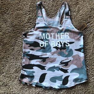 CAMO/ NWT/ slogan racer back tee/ M/ woman’s